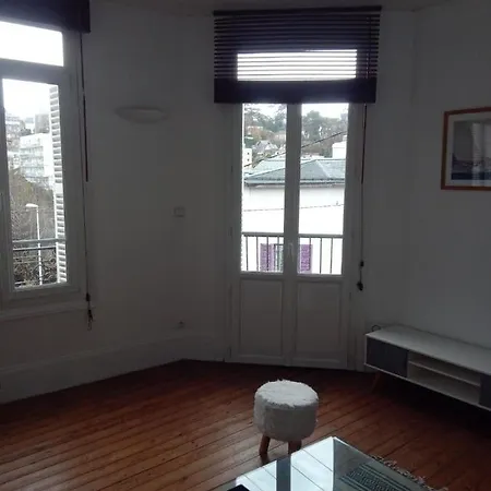Appartement, Situation Ideale, 300m De La Plage *